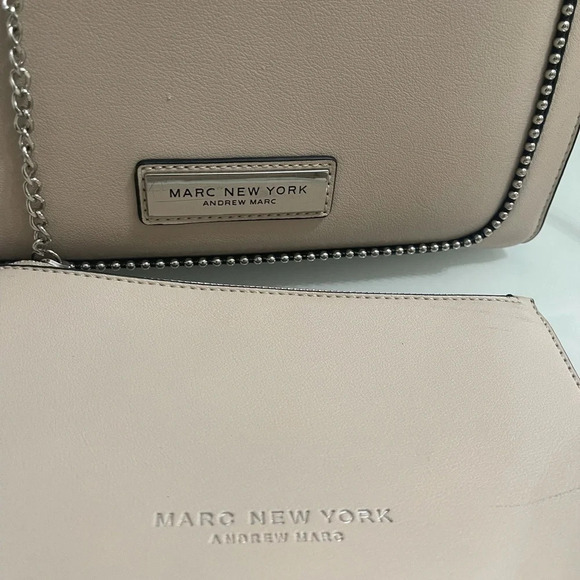 Marc New York Handbag 3 in 1 (handbag, crossbody and wristlet) - Picture 8 of 16